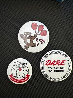 White and Red D.A.R.E. Anti-Drug Collectible Button Set